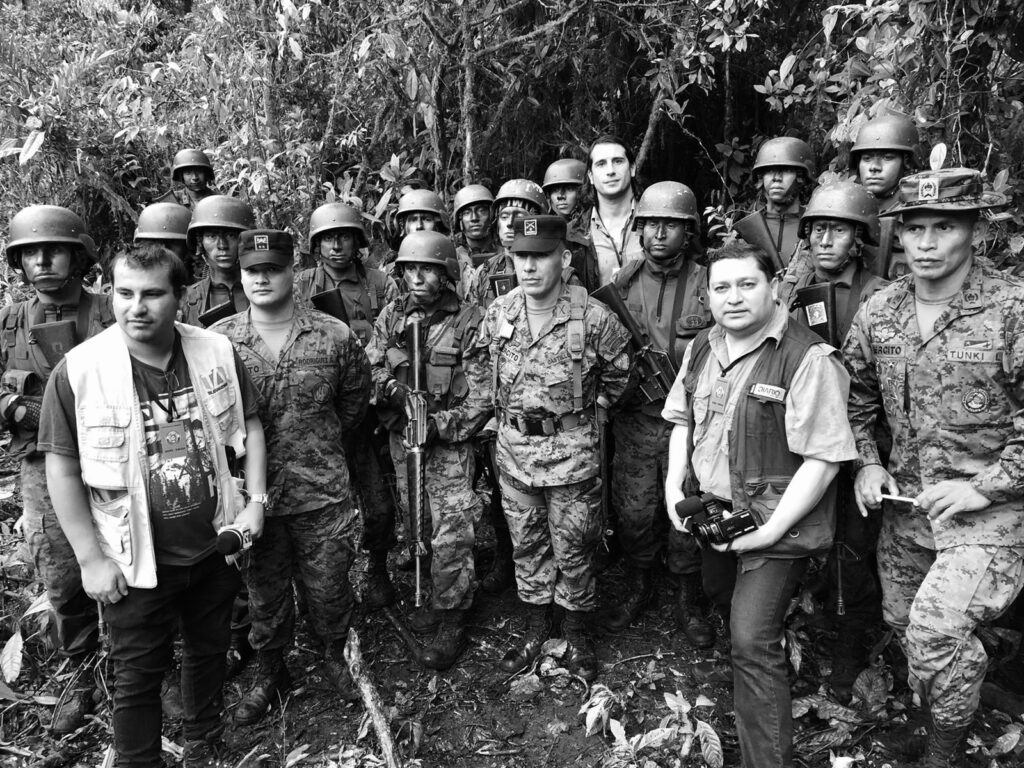 La guerra que ya no existe: Un viaje a las unidades de élite de los ejércitos de Guatemala y Ecuador